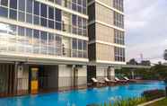 Kolam Renang 3 Studio Luxurious Lexington Apartment By Travelio