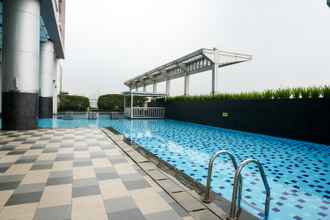 Kolam Renang 4 Comfy 2BR Apartment next to Thamrin City at Cosmo Terrace By Travelio