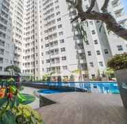 Bangunan 5 2BR Clean and Cozy Apartment @ Parahyangan Residence By Travelio