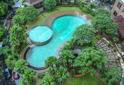 Sảnh chờ Apartment 2BR with Sofa Bed Cervino Village Casablanca By Travelio