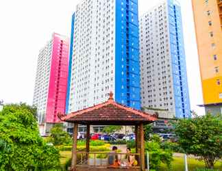 Bangunan 2 Relaxing 2BR Green Pramuka Apartment By Travelio