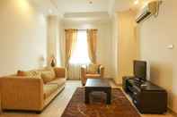 Common Space Furnished 2BR Belleza Apartment By Travelio