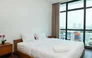 Kamar Tidur 5 Nice 1BR Veranda Residence at Puri Apartment by Travelio