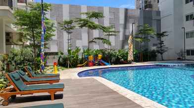 Kolam Renang 4 Best Studio Signature Park Grande Apartment By Travelio