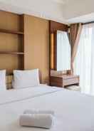 BEDROOM Convenient and Trendy Studio at Bintaro Plaza Apartment By Travelio