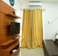 ล็อบบี้ 2 2BR with Sofa Bed at Apartment Woodland Park Residence By Travelio