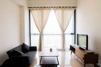 Common Space 4 1BR Luxurious at Marigold Nava Park Apartment By Travelio