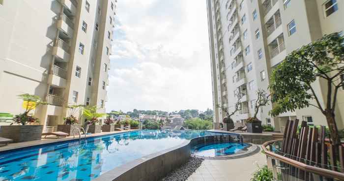 Luar Bangunan Relaxing Studio at Parahyangan Residence with Moutain View By Travelio