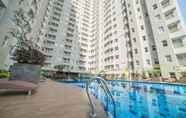 Swimming Pool 2 Relaxing Studio at Parahyangan Residence with Moutain View By Travelio