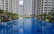 Kolam Renang 4 1BR Nice Apartment at M-Town Signature By Travelio