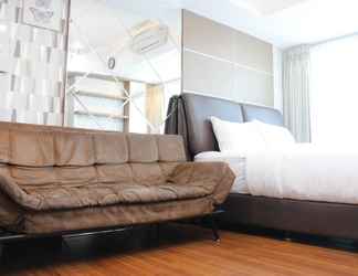 ห้องนอน 2 Studio Premium Room @ Tamansari La Grande Apartment By Travelio