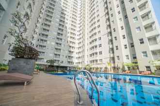 Swimming Pool 4 1BR Private Apartment Parahyangan Residence With Mountain View By Travelio