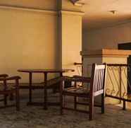 Sảnh chờ 4 3BR Comfy Apartment at Mediterania Gajah Mada By Travelio