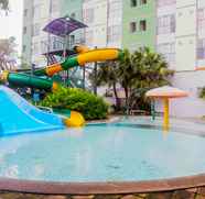 Swimming Pool 3 2BR Cozy at Apartement Dian Regency By Travelio