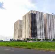 Luar Bangunan 5 2BR Modern Ayodhya Apartment By Travelio