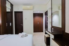 Bedroom 2BR Homey and relaxing @ Kondominium Golf Karawaci Apartment By Travelio