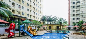 Swimming Pool 2 Best Value Studio Room Apartment at Kebagusan City By Travelio