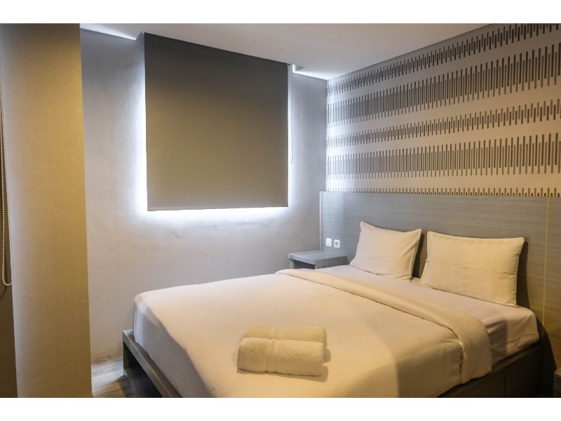 Bedroom Studio Brand New Room at Bintaro Icon Apartment By Travelio