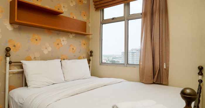 Kamar Tidur 2BR Modern With City View @ Pancoran Riverside Apartment By Travelio