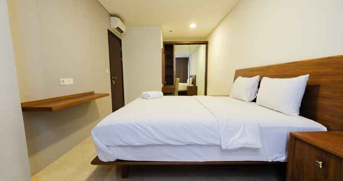 ห้องนอน 2BR Best Choice Modern L'Avenue Apartment By Travelio