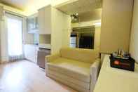 Lobi 2BR Homey and Comfy at Kalibata City Apartment By Travelio