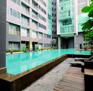 Lobby 4 1BR Kuningan Place Apartment near Mega Kuningan Bussines Center By Travelio