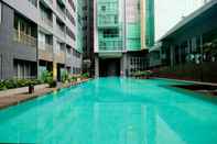 Swimming Pool 1BR Kuningan Place Apartment near Mega Kuningan Bussines Center By Travelio