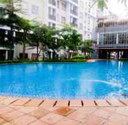 Swimming Pool 3 Studio Brand New Cozy at Scientia Apartment By Travelio