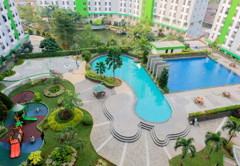 로비 2BR Exclusive Green Lake View Apartment By Travelio