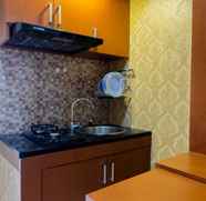 Kamar Tidur 2 2BR Exclusive Green Lake View Apartment By Travelio