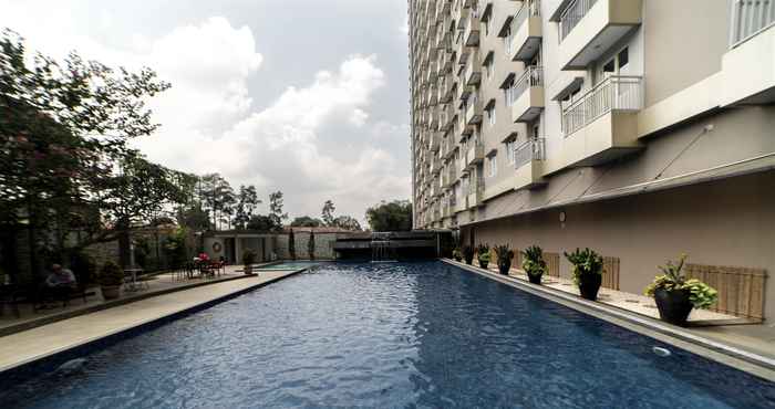 Kolam Renang Modern Studio Room Apartment at Galeri Ciumbuleuit 2 By Travelio