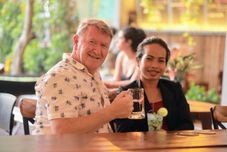 酒吧、咖啡厅和休息室 Poolside Villa