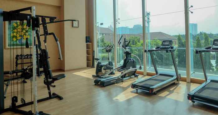 Fitness Center Studio Spacious Room at Capitol Suites Apartment By Travelio