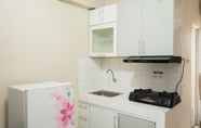 ห้องนอน 5 2BR Warm Apartment Cibubur Village By Travelio