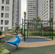 Entertainment Facility 4 Studio Comfortable Apartment M-Town Residence By Travelio