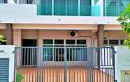 Exterior 4 Desaru Cosy Homestay - near WaterPark, Beach, Rapid -Wifi, TVbox, Steamboat, BBQ Available