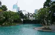 Kolam Renang 4 1BR Nice Apartment at Thamrin Residence By Travelio