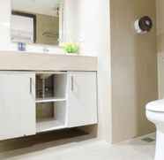 In-room Bathroom 5 Studio Furnished Apartment at H Residence By Travelio