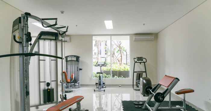 Pusat Kebugaran Studio Modern and Comfy Puri Orchard Apartment By Travelio