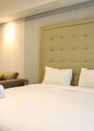 BEDROOM 1BR Elegant Kemang Village Apartment By Travelio