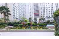 Lobi 2BR Apartment at Green Bay Pluit By Travelio