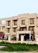 EXTERIOR_BUILDING JK Rooms 130 Hotel Paras