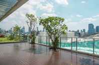 Bangunan Studio Apartment at Menteng Park By Travelio