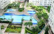 Swimming Pool 2 Studio Sea View Apartment at Green Bay Pluit By Travelio