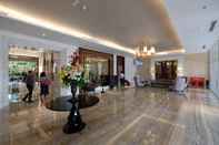 Lobby Studio Tranquil Apartment at Menteng Park By Travelio