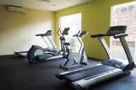 Fitness Center Studio Modern and Comfy Tamansari Sudirman Apartment By Travelio