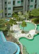 SWIMMING_POOL 1BR Comfortable At Sky Terrace Apartment in Strategic Area By Travelio
