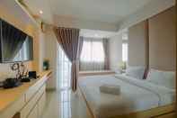 ห้องนอน Studio Exclusive at The Oasis Cikarang Apartment By Travelio