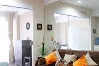 Lobby 1BR Comfortable Near ITB University at Dago Suites Apartment By Travelio