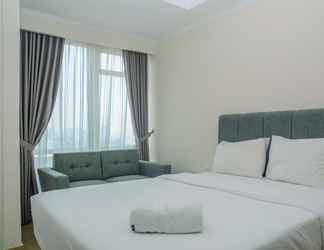 ห้องนอน 2 Studio Modern and Cozy Menteng Park Apartment By Travelio